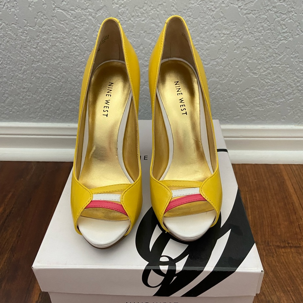 Nine West fastazyou yellow peep toe heels-size 5.5